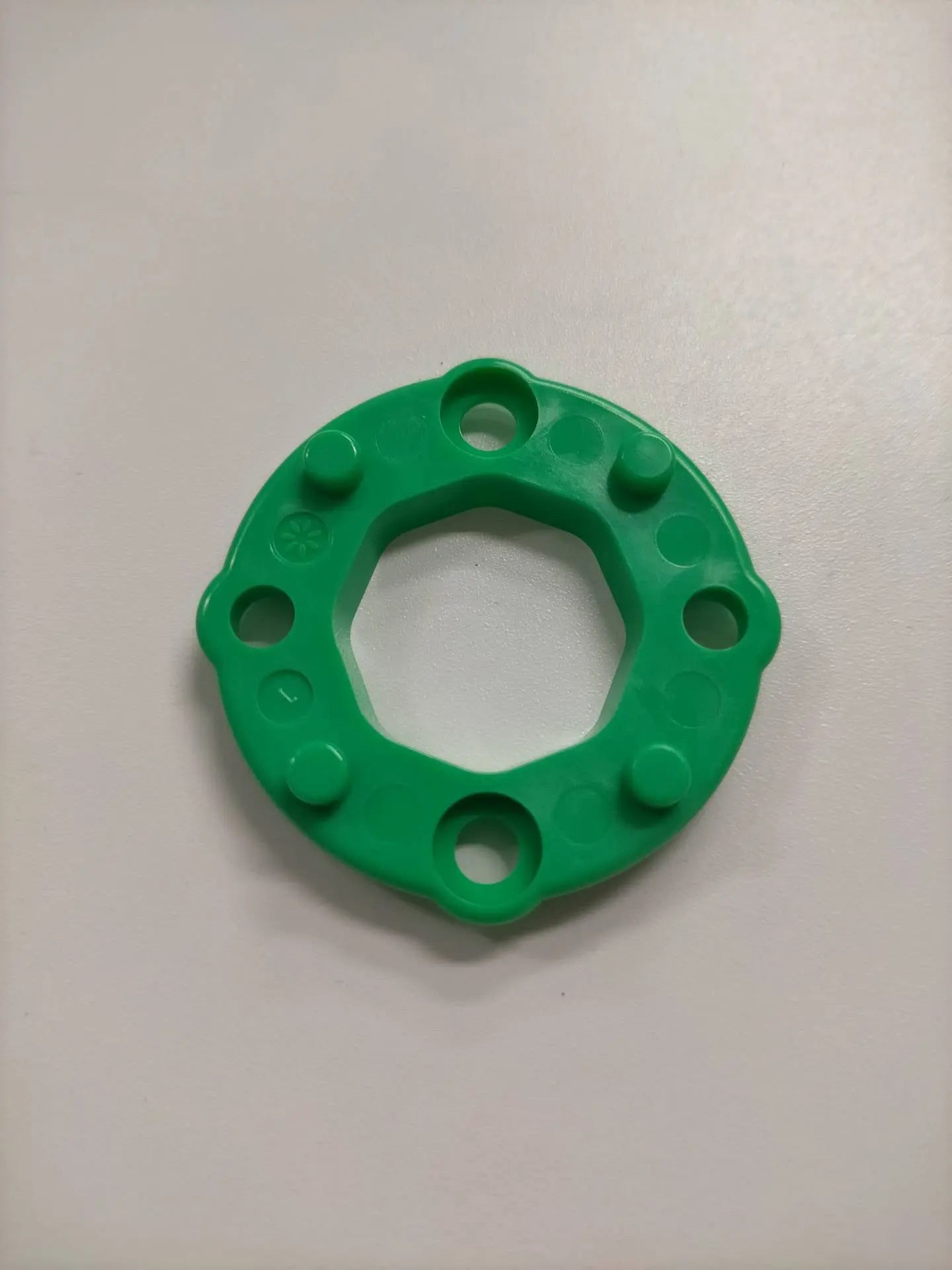 OCTAGONALMAINGUIDE_LS-32_1_s.jpg